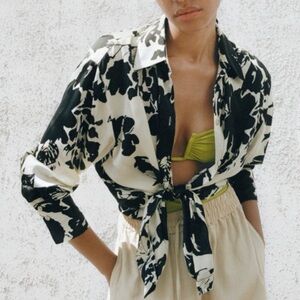 Zara Floral Print Button Down Silk Shirt in Ecru / Black Size M